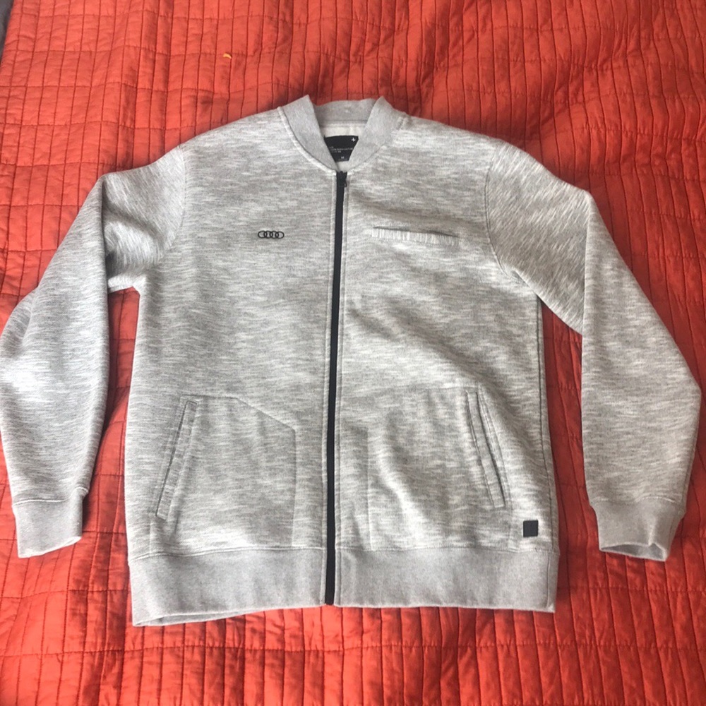 Men’s Medium Audi Tavik Sweater. Never worn.